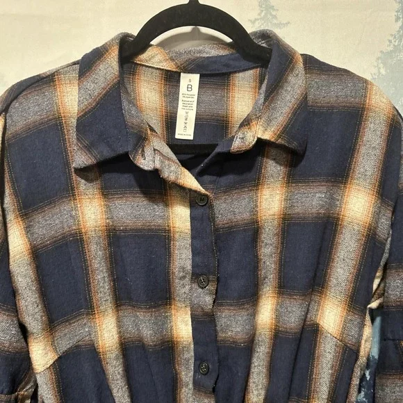 Blooming Jelly Plaid Flannel Shirt Dress With Puff Sleeves & Drawstring Waist S - Picture 3 of 7